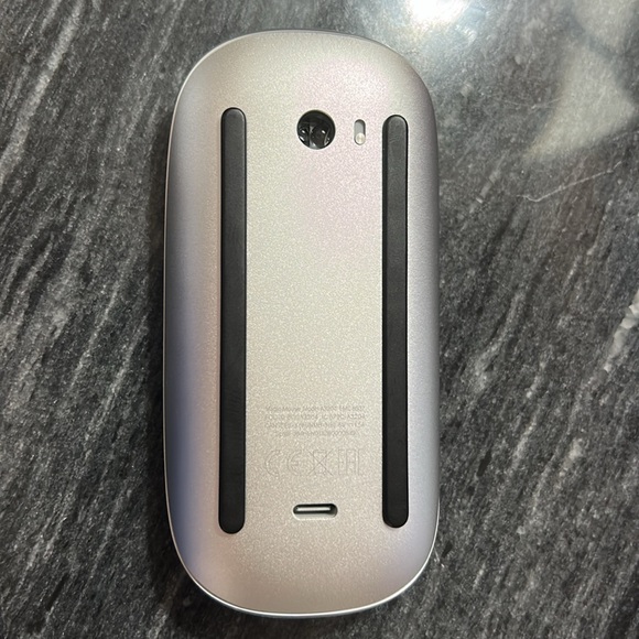 Apple Magic Mouse in White - Picture 5 of 5